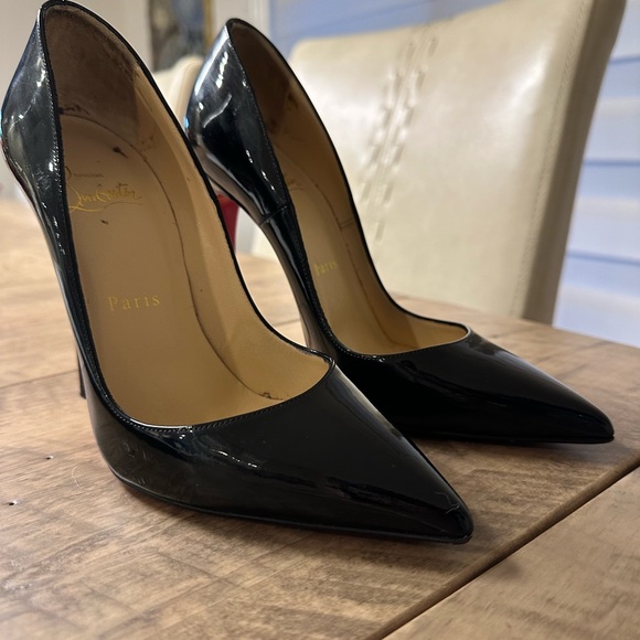 Louboutin  “So Kate” patent calf leather. - Picture 2 of 9